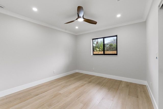 706 Flamevine Lane, Vero Beach, FL 32963