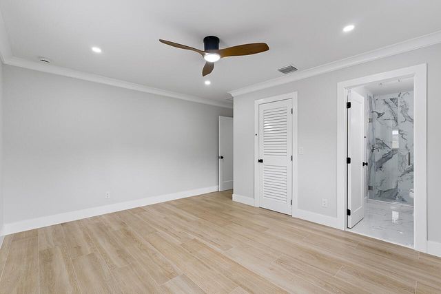 706 Flamevine Lane, Vero Beach, FL 32963