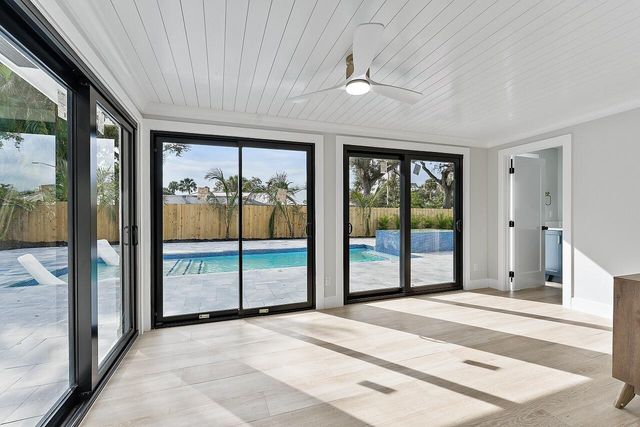 706 Flamevine Lane, Vero Beach, FL 32963