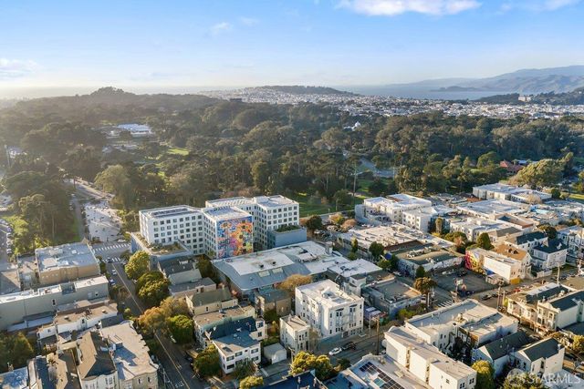 669 Shrader Street, San Francisco, CA 94117