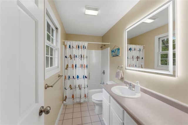 130 Village Hill Lane, North Kingstown, RI 02852