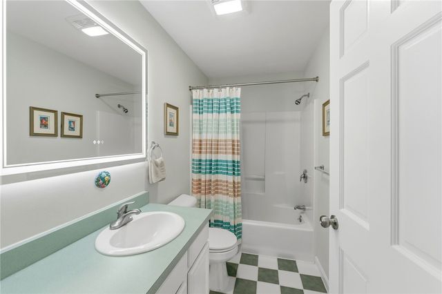 130 Village Hill Lane, North Kingstown, RI 02852