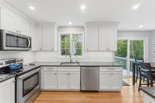 130 Village Hill Lane, North Kingstown, RI 02852