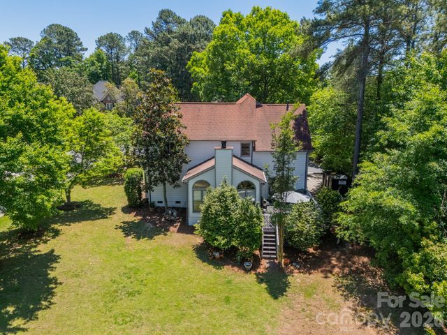 11043 Seven Coves Drive, Tega Cay, SC 29708