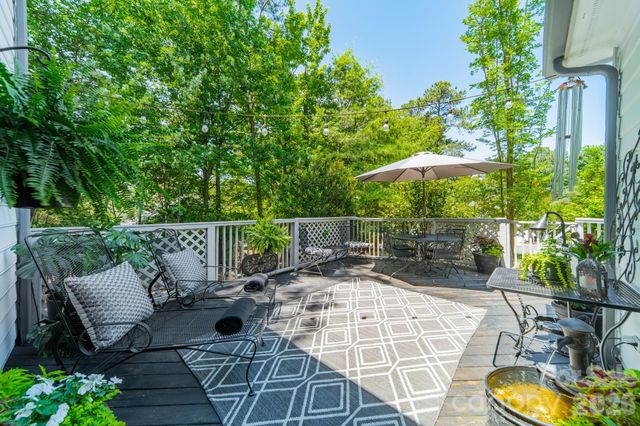 11043 Seven Coves Drive, Tega Cay, SC 29708