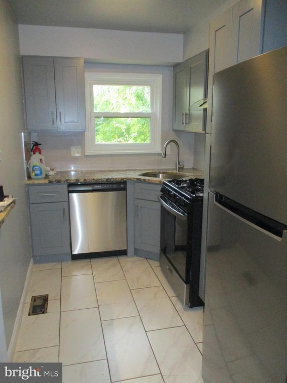 1537 STONEY LN #B, PHILADELPHIA, PA 19115 — photo 5
