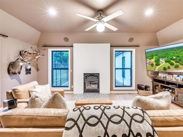 13500 Three Oaks Drive, Jones, OK 73049