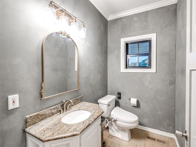 13500 Three Oaks Drive, Jones, OK 73049