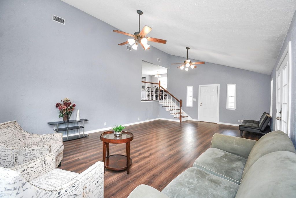 20203 Live Oak Road, Crosby, TX 77532