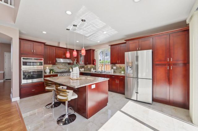 2696 SEQUOIA CREEK Drive, San Jose, CA 95121