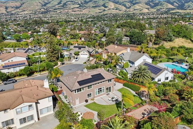 2696 SEQUOIA CREEK Drive, San Jose, CA 95121