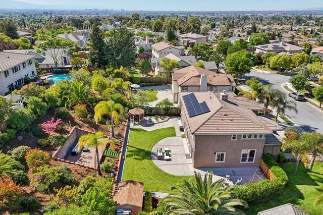 2696 SEQUOIA CREEK Drive, San Jose, CA 95121