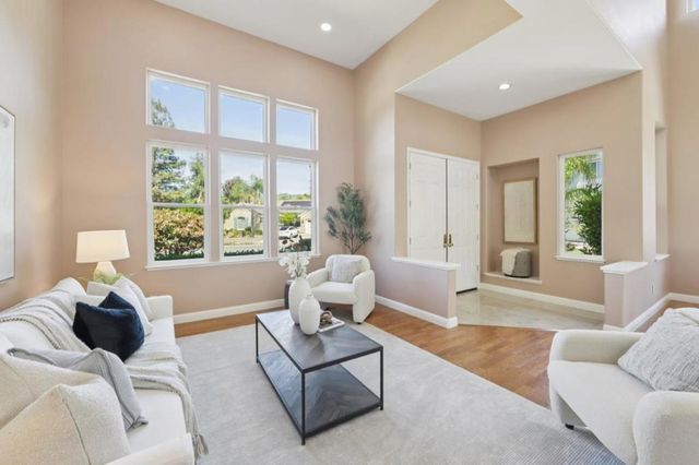 2696 SEQUOIA CREEK Drive, San Jose, CA 95121