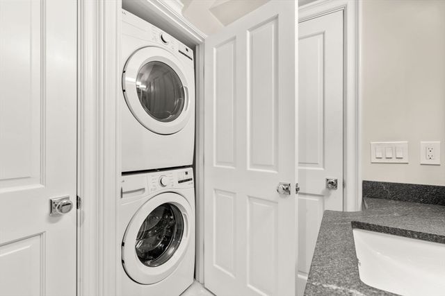 225 Lamartine Street B, Boston, MA 02130