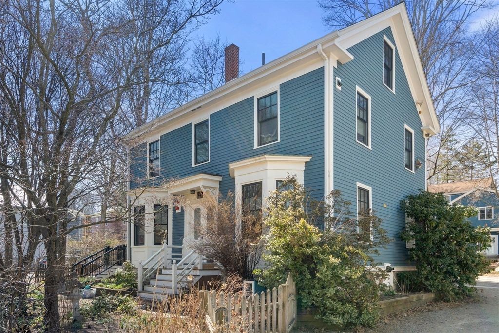 225 Lamartine Street B, Boston, MA 02130