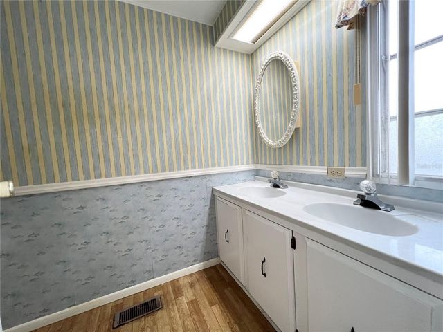 326 MARTIN DRIVE, Lakeland, FL 33809