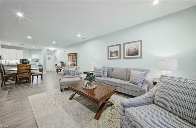 910 Adventure WAY, Chesapeake, VA 23323