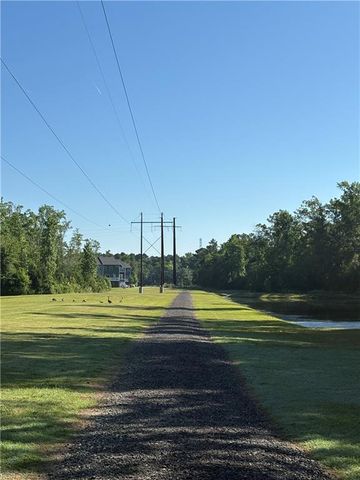 910 Adventure WAY, Chesapeake, VA 23323