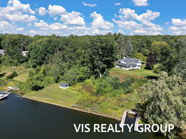 7265 S Walker Road, Fruitport Twp, MI 49456