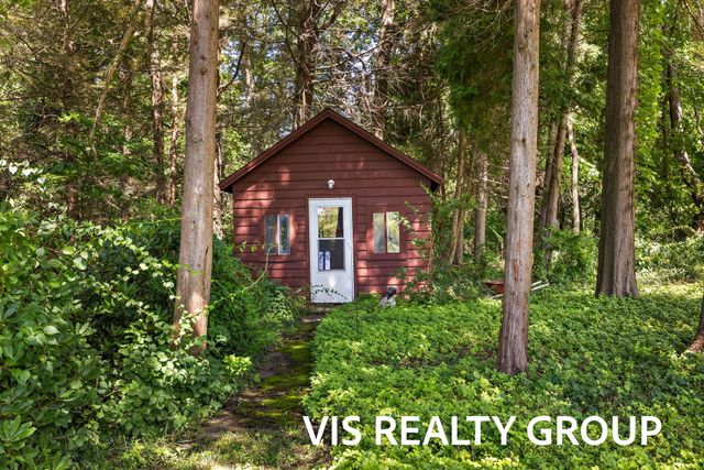 7265 S Walker Road, Fruitport Twp, MI 49456