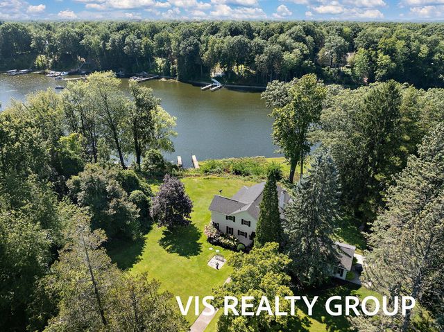 7265 S Walker Road, Fruitport Twp, MI 49456