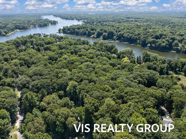 7265 S Walker Road, Fruitport Twp, MI 49456