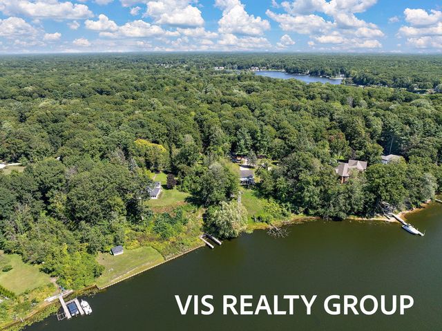 7265 S Walker Road, Fruitport Twp, MI 49456