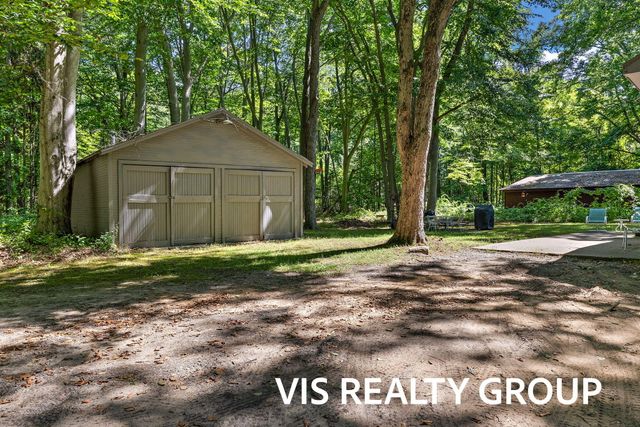 7265 S Walker Road, Fruitport Twp, MI 49456