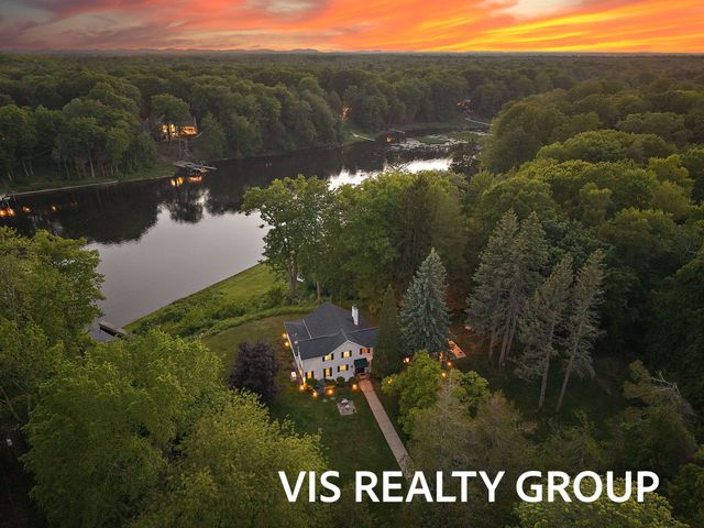 7265 S Walker Road, Fruitport Twp, MI 49456