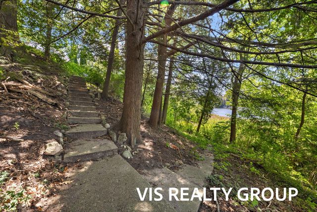 7265 S Walker Road, Fruitport Twp, MI 49456