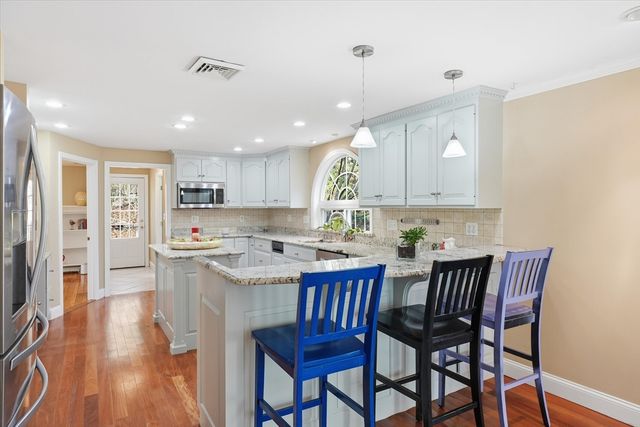 134 Bogastow Brook Rd, Holliston, MA 01746