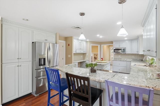 134 Bogastow Brook Rd, Holliston, MA 01746