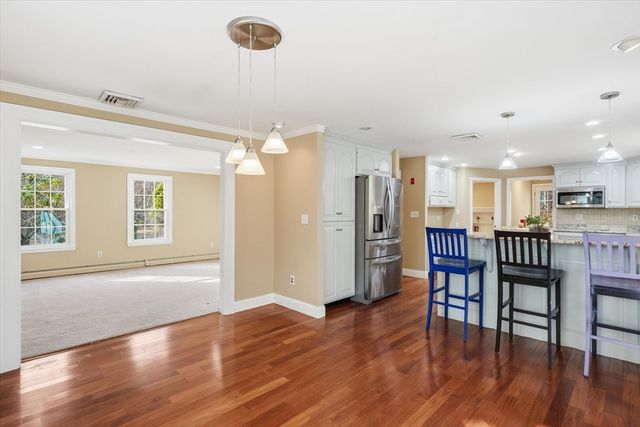 134 Bogastow Brook Rd, Holliston, MA 01746