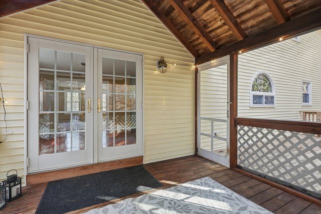 134 Bogastow Brook Rd, Holliston, MA 01746