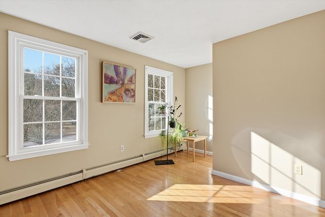 134 Bogastow Brook Rd, Holliston, MA 01746