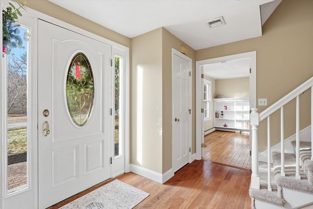 134 Bogastow Brook Rd, Holliston, MA 01746