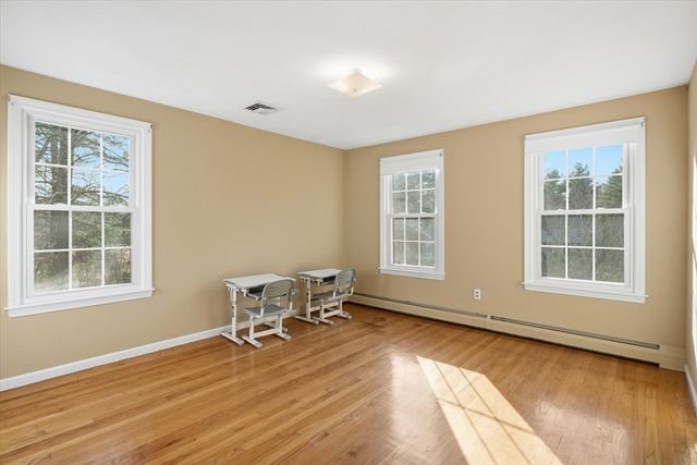 134 Bogastow Brook Rd, Holliston, MA 01746