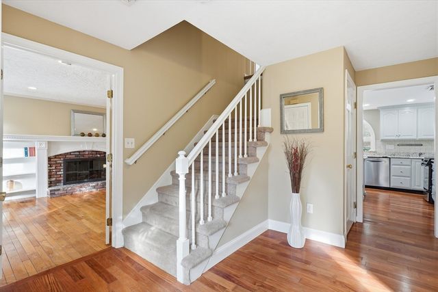 134 Bogastow Brook Rd, Holliston, MA 01746