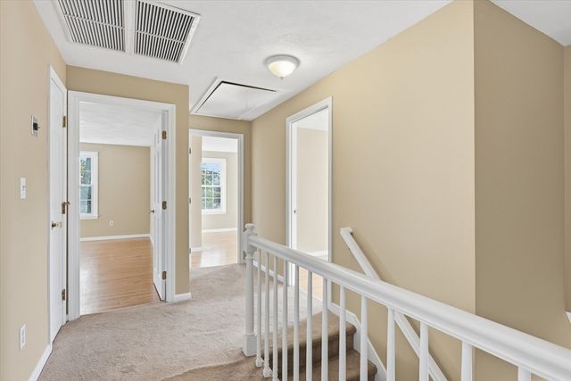 134 Bogastow Brook Rd, Holliston, MA 01746