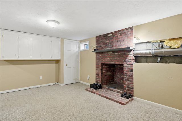 134 Bogastow Brook Rd, Holliston, MA 01746