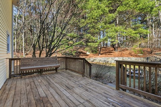 134 Bogastow Brook Rd, Holliston, MA 01746