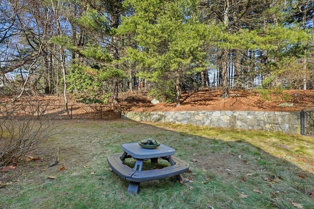 134 Bogastow Brook Rd, Holliston, MA 01746
