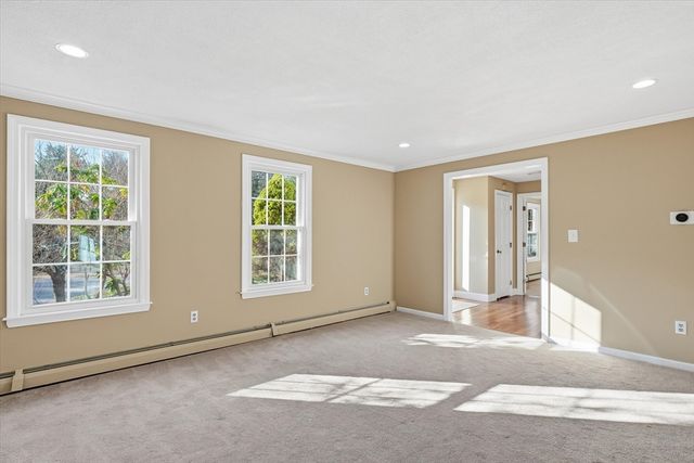 134 Bogastow Brook Rd, Holliston, MA 01746