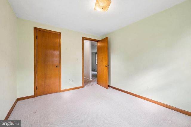 2 QUARTER BRANCH RD, Lovettsville, VA 20180
