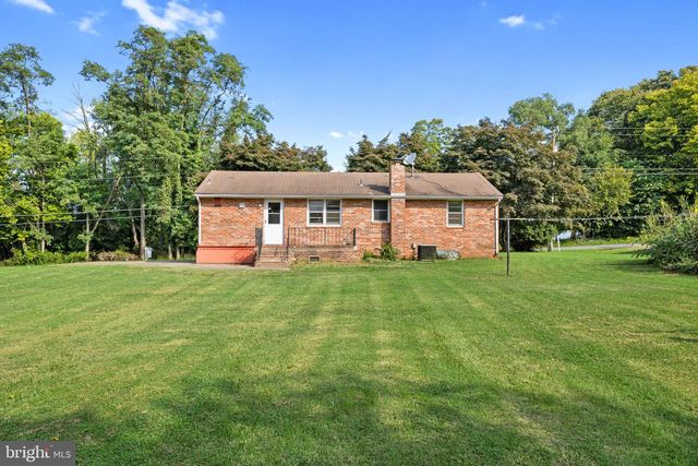 2 QUARTER BRANCH RD, Lovettsville, VA 20180