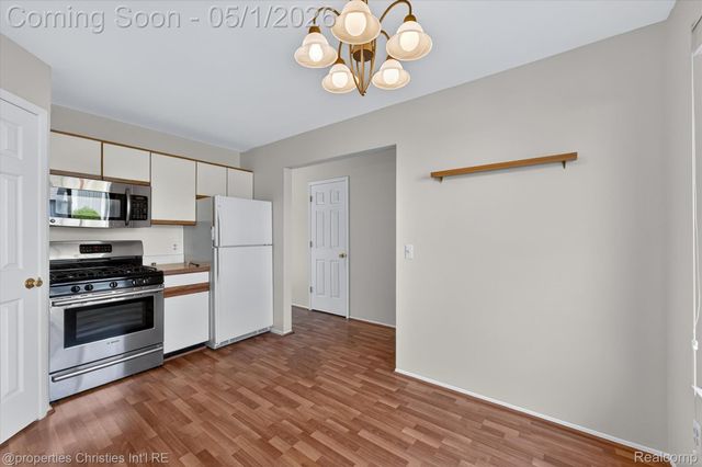 2513 Samoset Road, Royal Oak, MI 48073