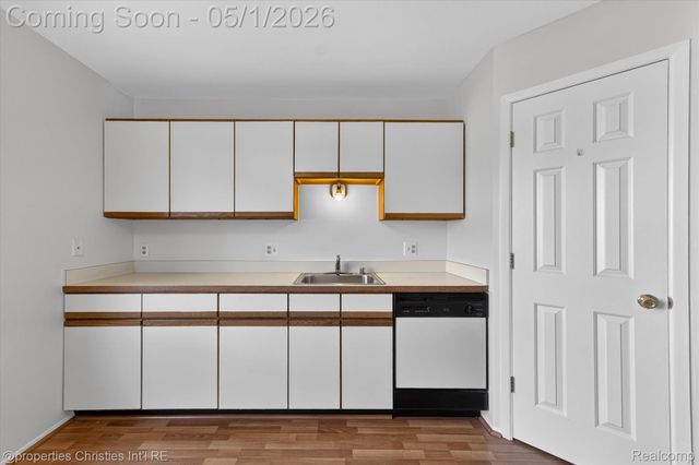 2513 Samoset Road, Royal Oak, MI 48073