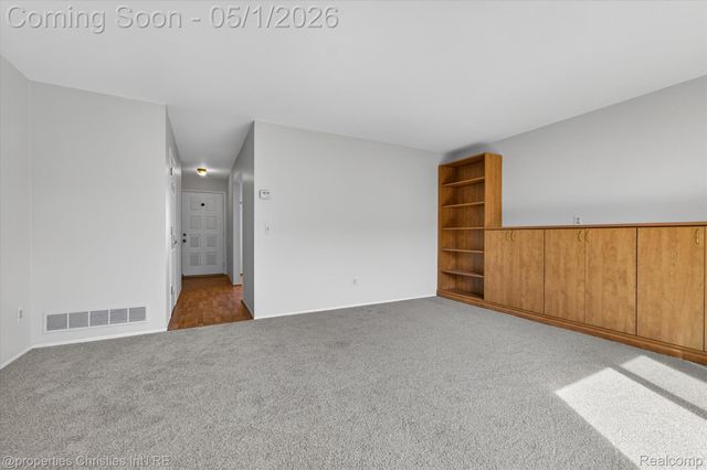 2513 Samoset Road, Royal Oak, MI 48073