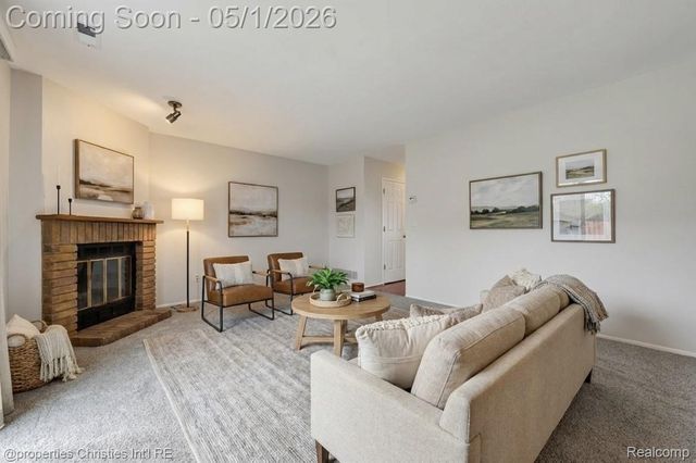 2513 Samoset Road, Royal Oak, MI 48073