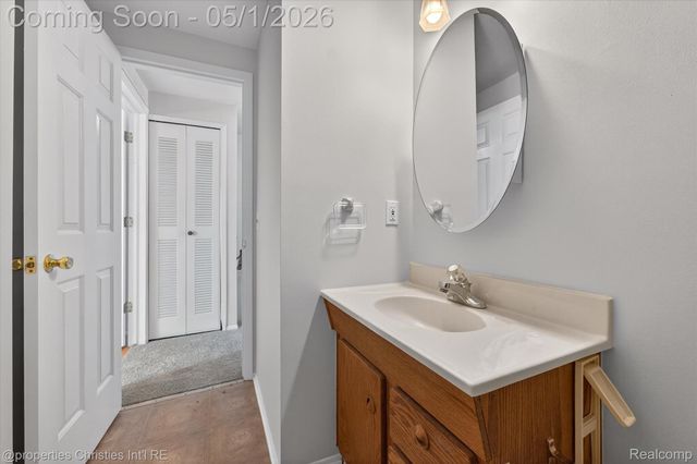2513 Samoset Road, Royal Oak, MI 48073